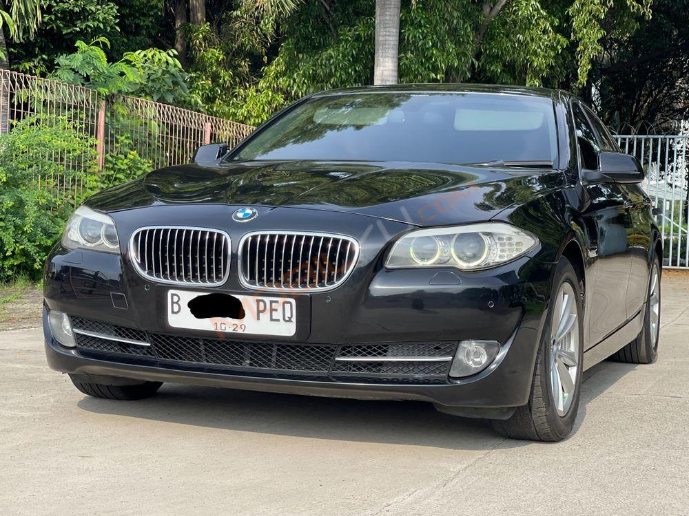 Mobil BMW 5 Series 2013
