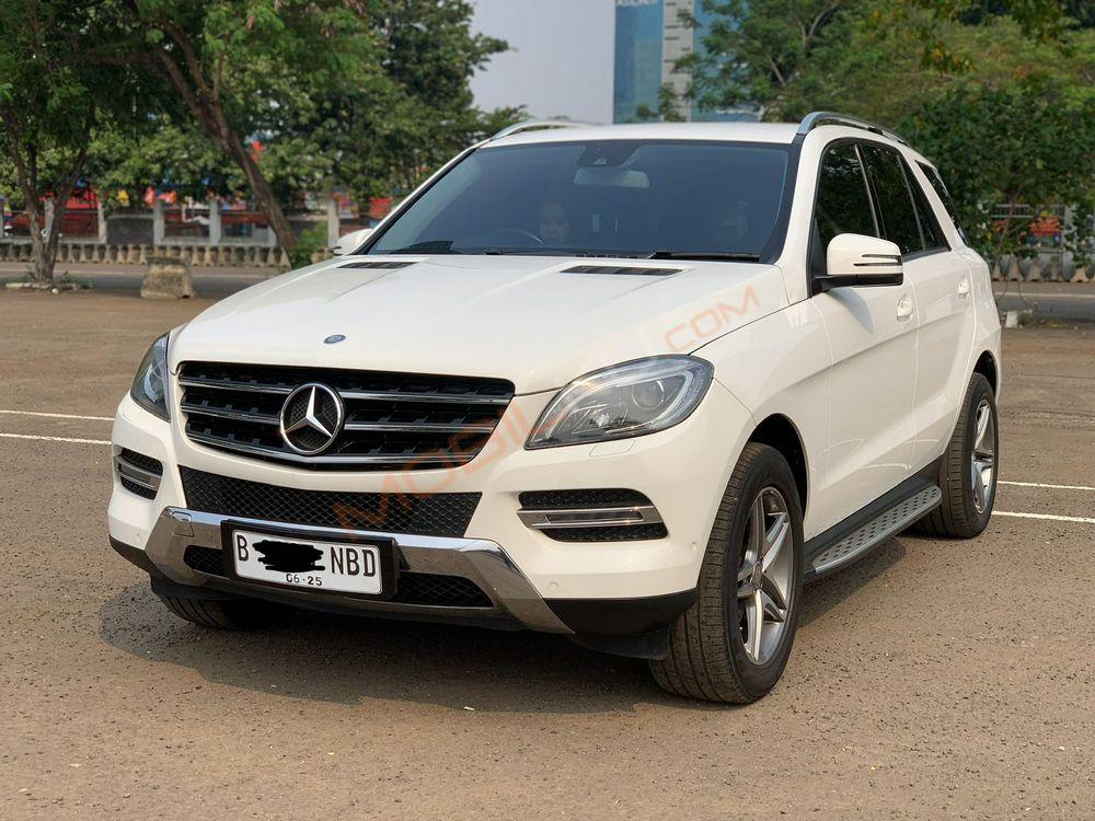 Mobil Mercedes-Benz ML 2015
