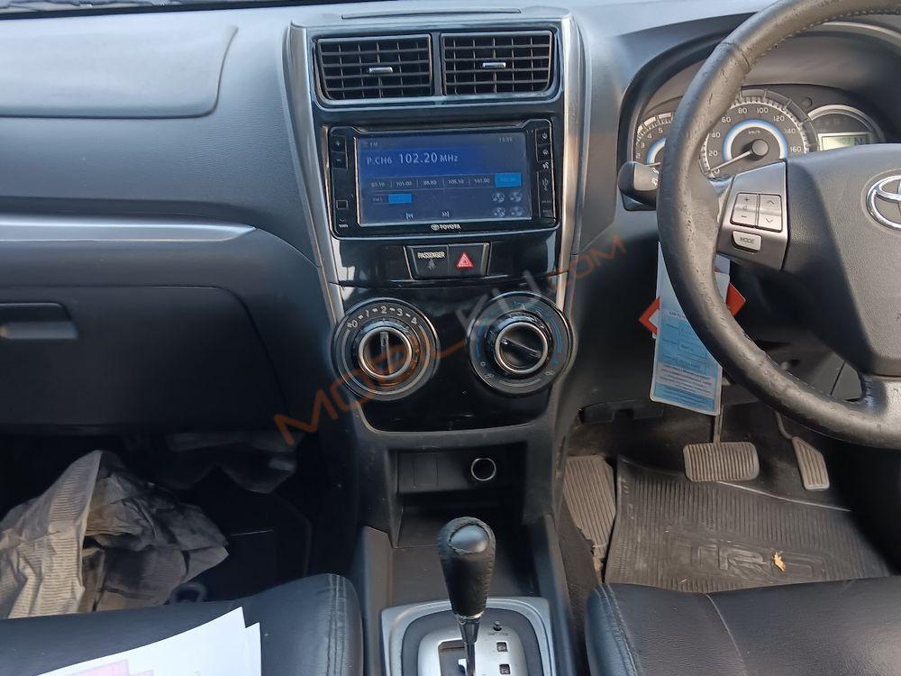 Mobil Toyota Avanza 2018