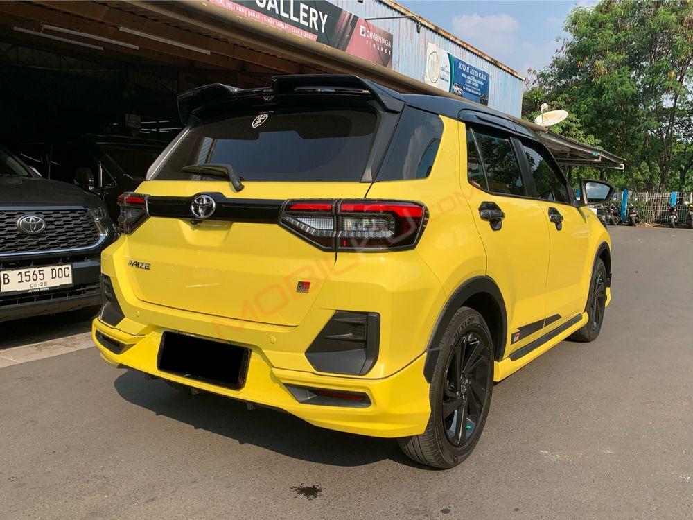 Mobil Toyota Raize 2022