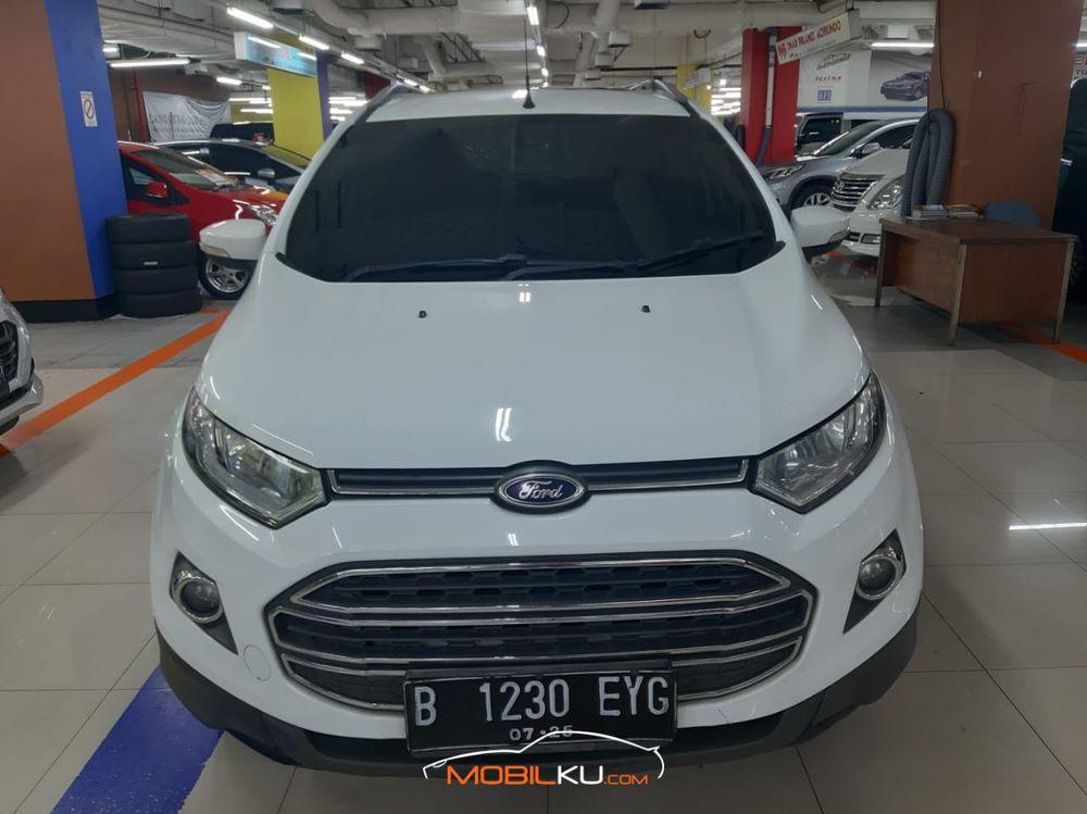Mobil Ford EcoSport 2014