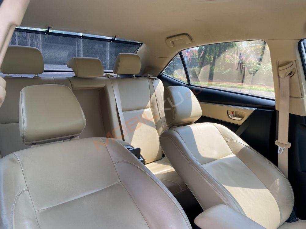 Mobil Toyota Corolla 2017