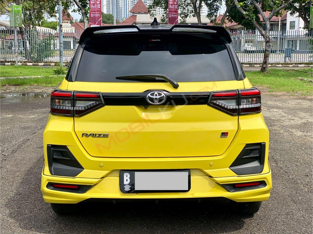 Mobil Toyota Raize 2022