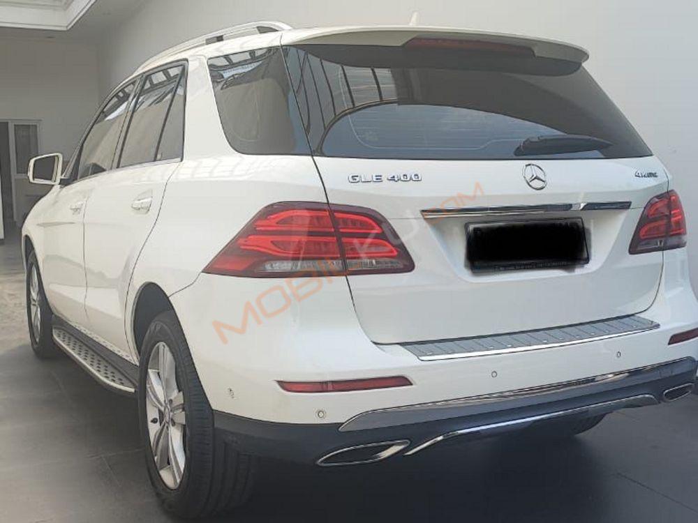 Mobil Mercedes-Benz GLE 2017