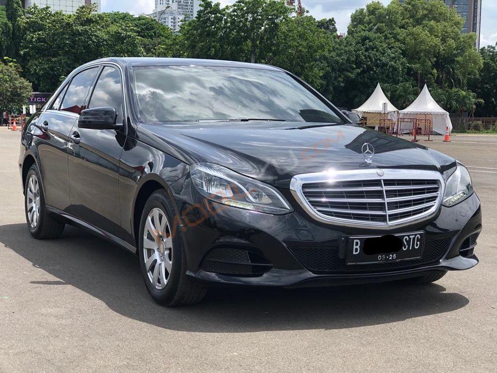 Mobil Mercedes-Benz E-Class 2016