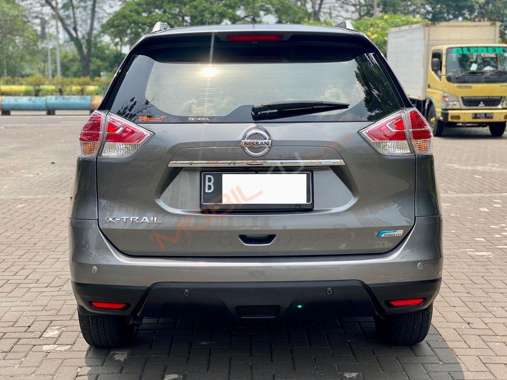 Mobil Nissan X-Trail 2015