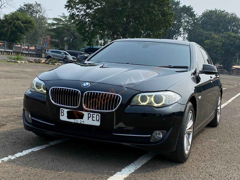 Mobil BMW 5 Series 2013