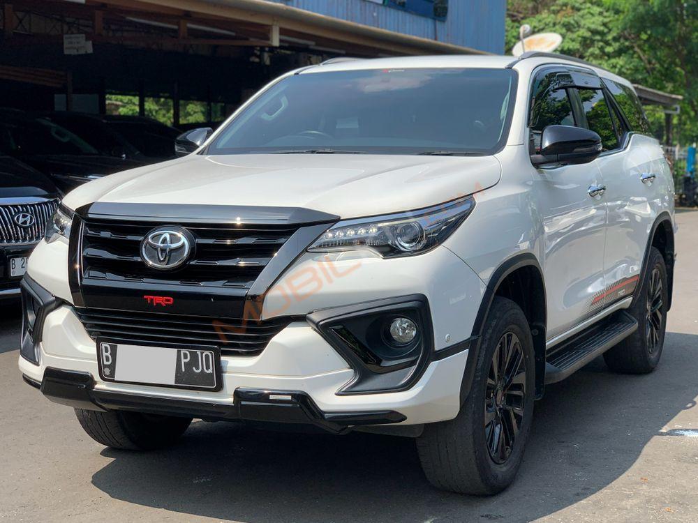 Mobil Toyota Fortuner 2020