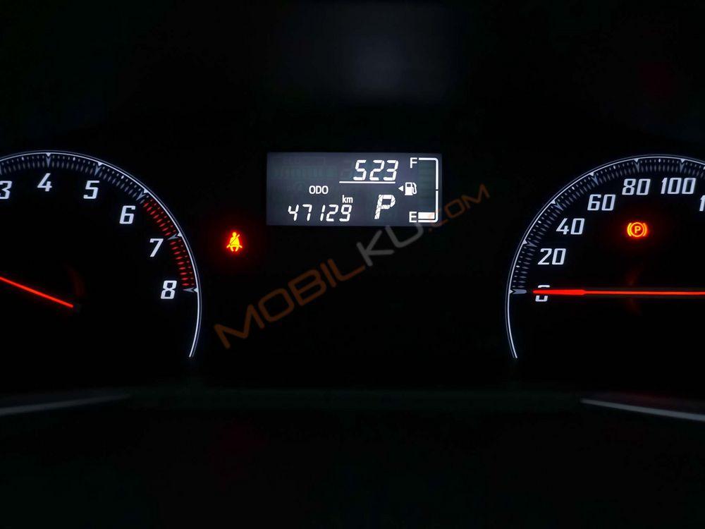 Mobil Toyota Sienta 2020