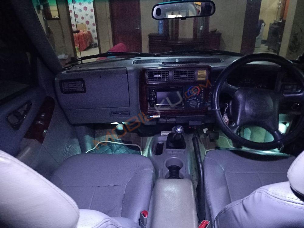 Mobil Chevrolet Blazer 2002