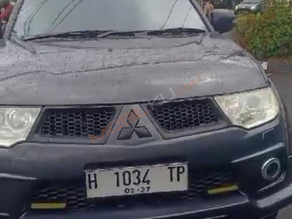 Mobil Mitsubishi Pajero Sport 2013