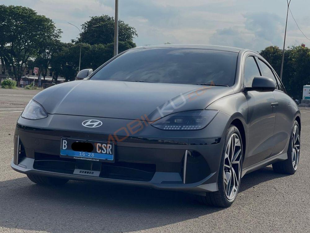 Mobil Hyundai Ioniq 6 2023
