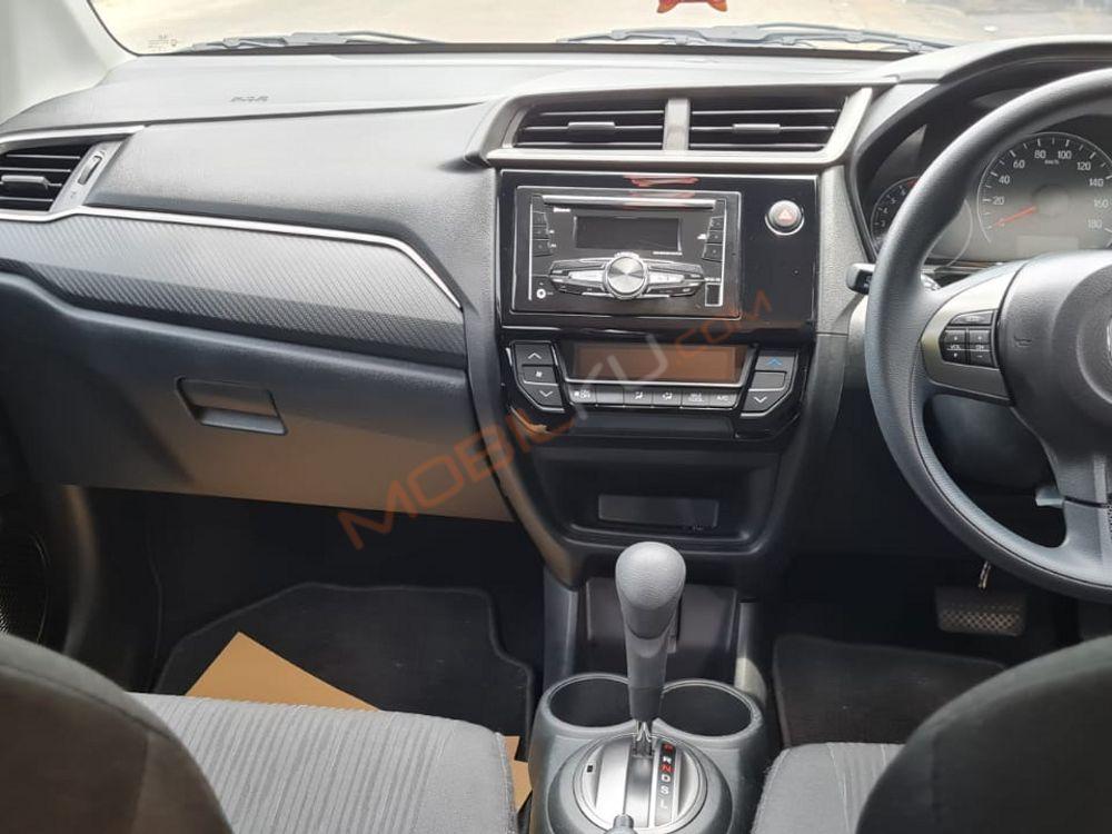 Mobil Honda Brio 2023