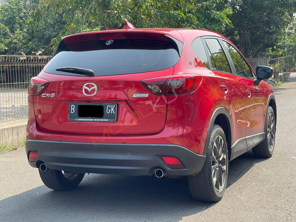 Mobil Mazda CX-5 2015