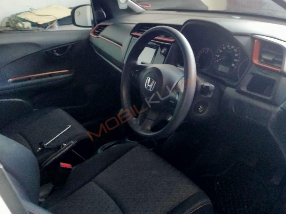 Mobil Honda Brio 2020