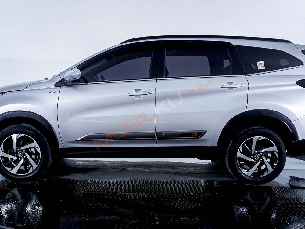 Mobil Toyota Rush 2022