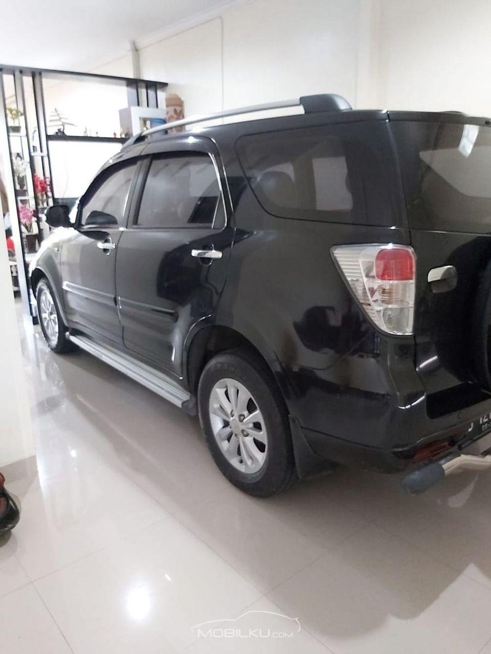 Mobil Daihatsu Terios 2012