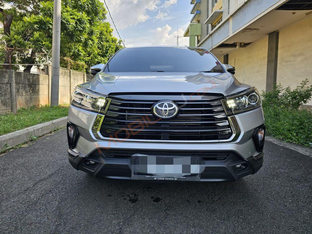 Mobil Toyota Kijang Innova 2022