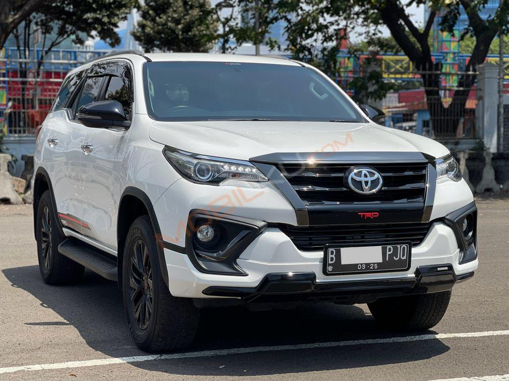 Mobil Toyota Fortuner 2020