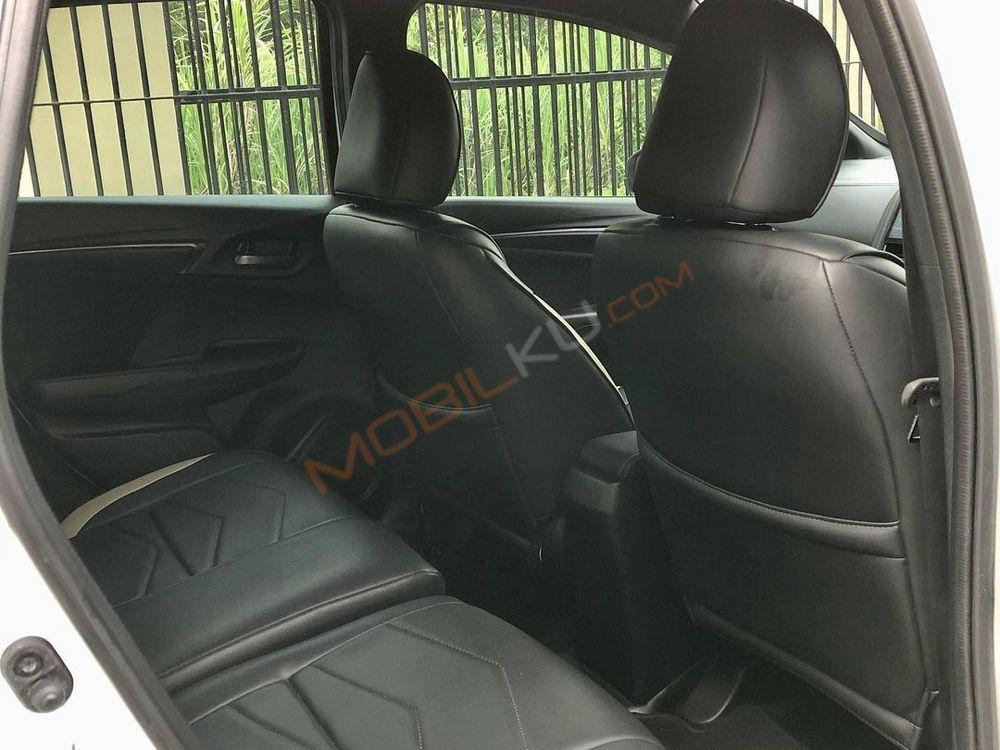 Mobil Honda Jazz 2019