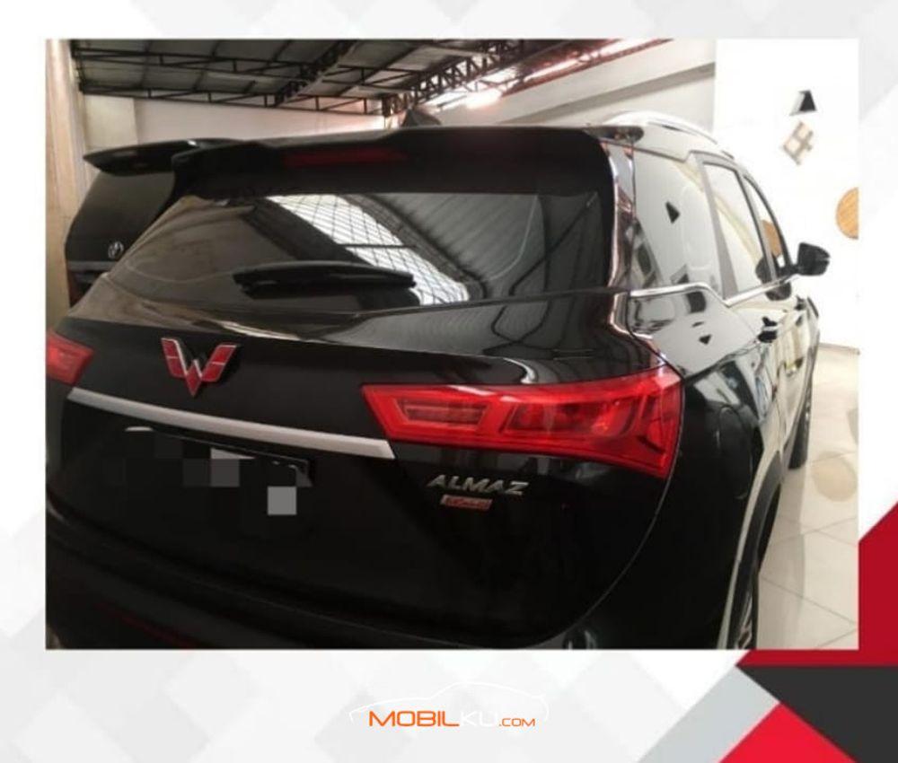 Mobil Wuling Almaz 2019