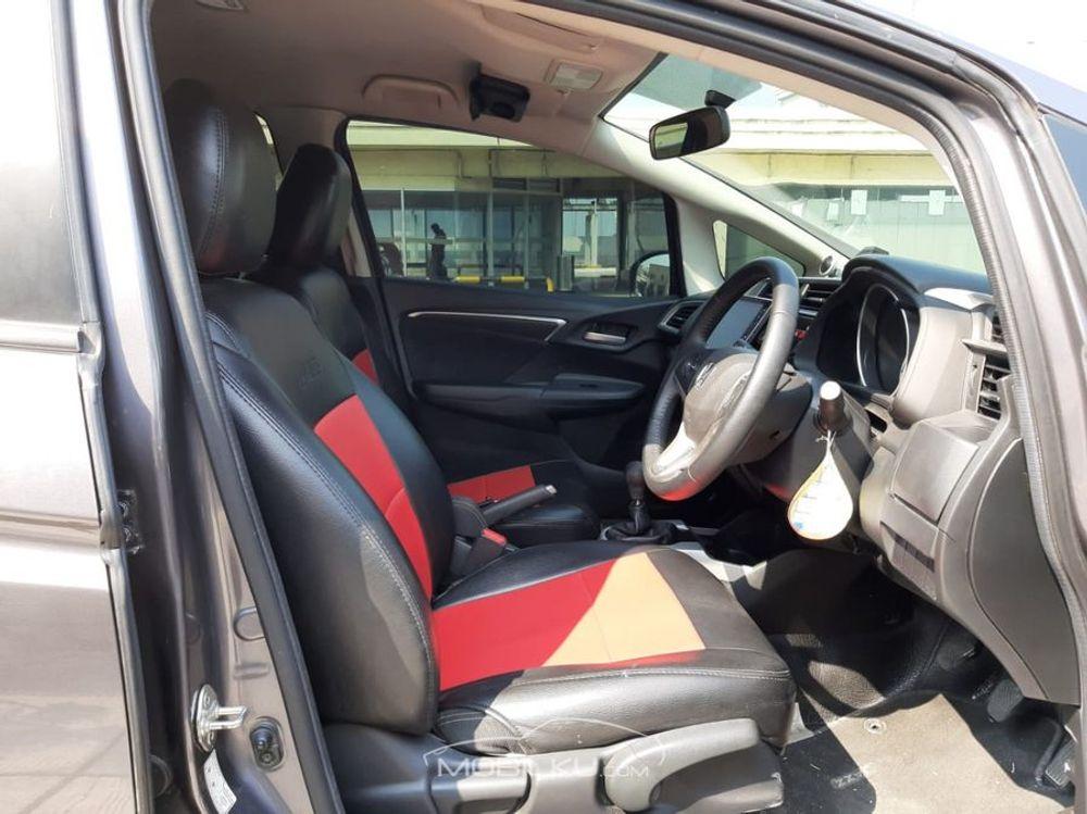 Mobil Honda Jazz 2017