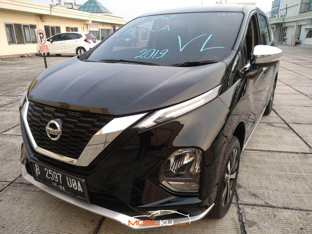 Mobil Nissan Livina 2019