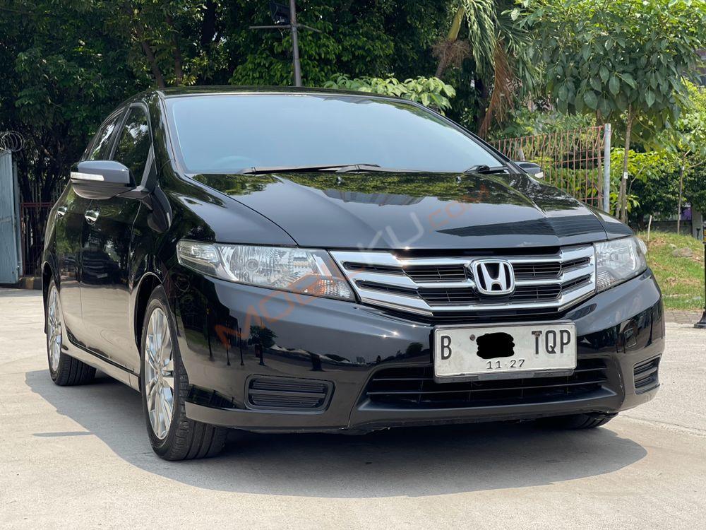 Mobil Honda City Sedan 2012