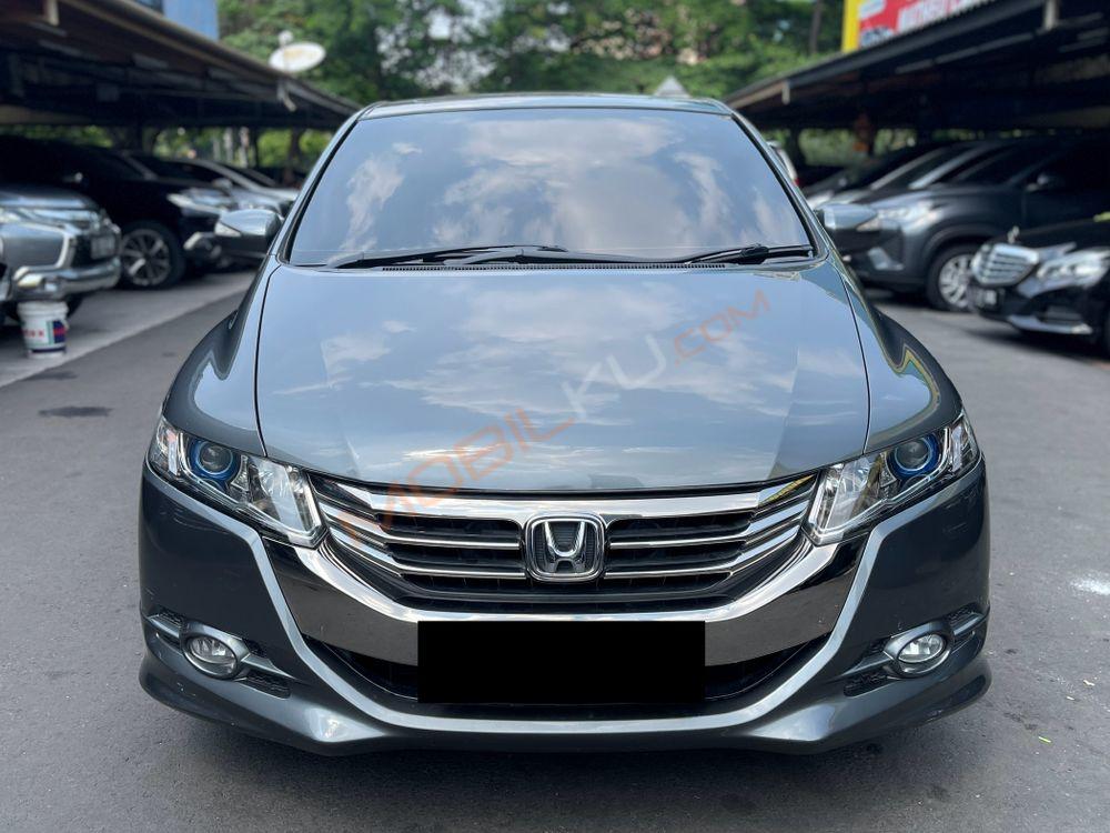 Mobil Honda Odyssey 2012