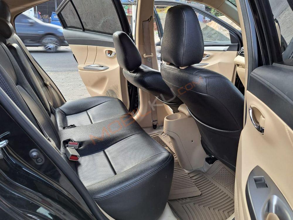 Mobil Toyota Vios 2014