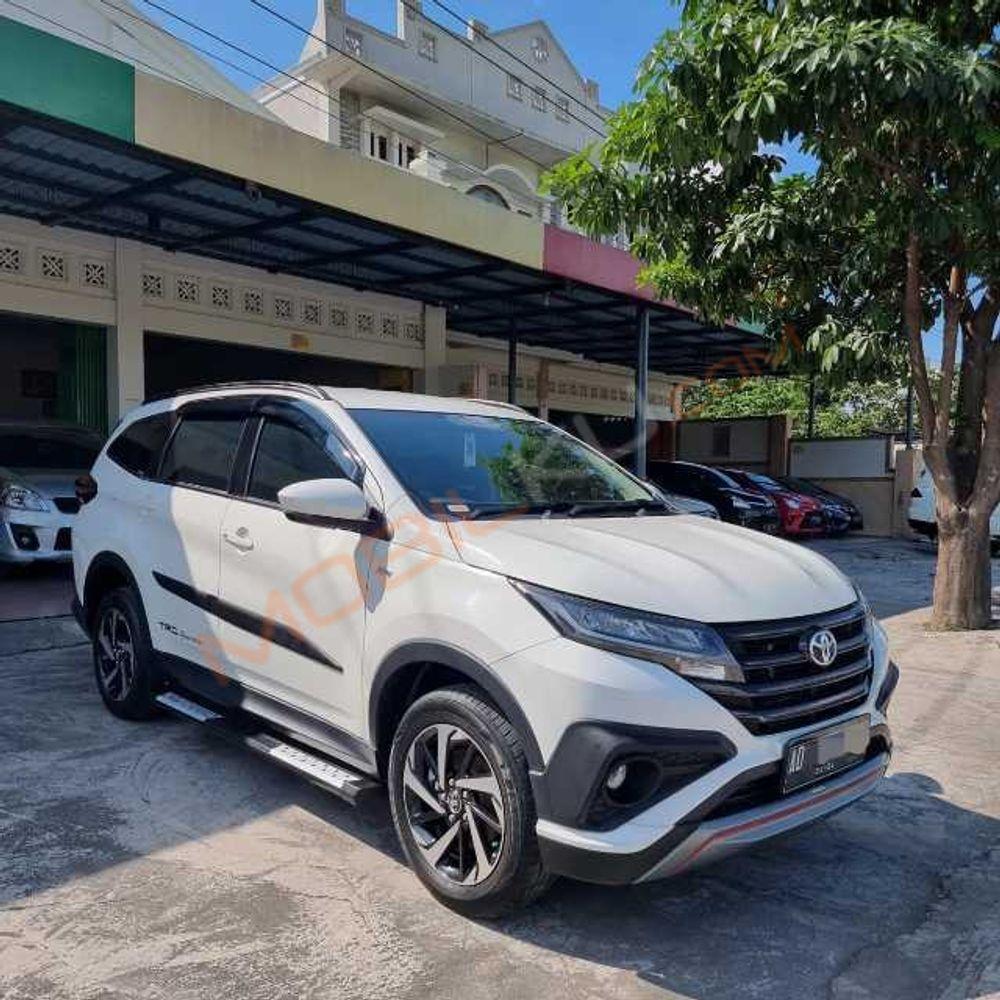 Mobil Toyota Rush 2019