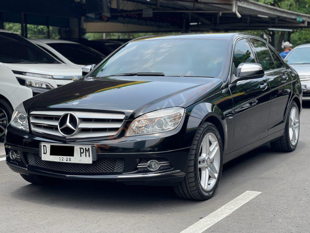 Mobil Mercedes-Benz C-Class 2008