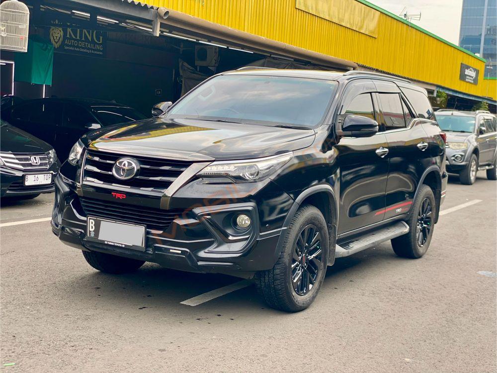 Mobil Toyota Fortuner 2020