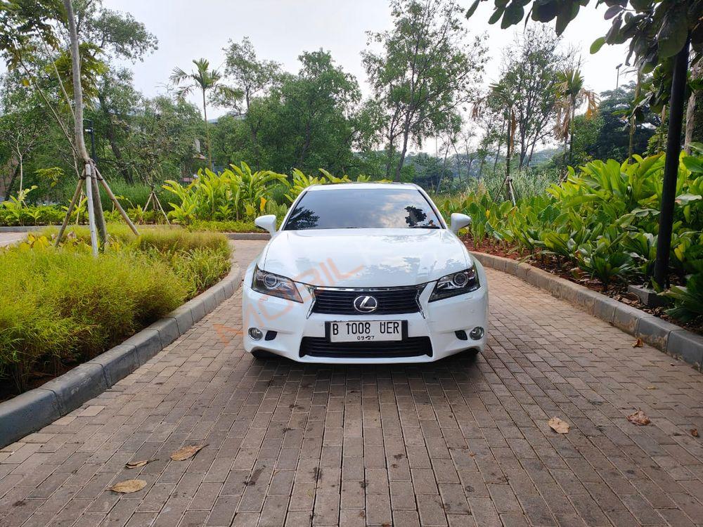 Mobil Lexus GS 2012