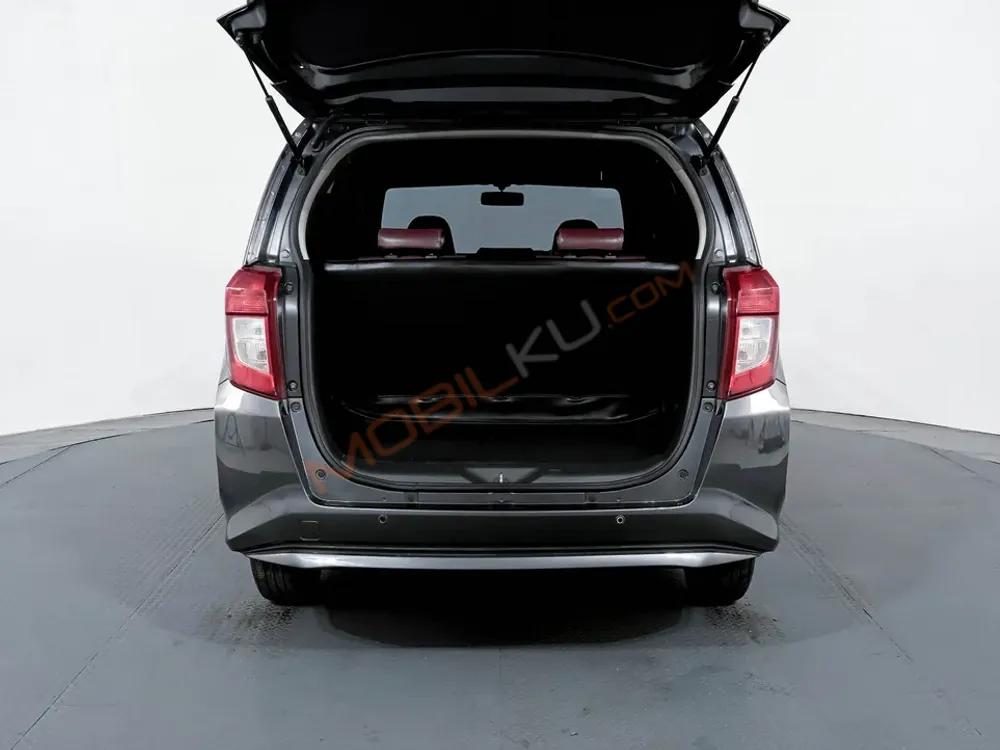 Mobil Toyota Calya 2018