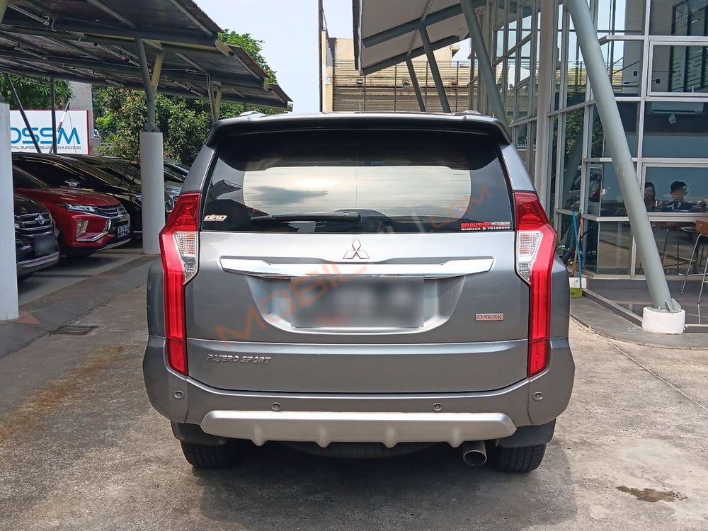Mobil Mitsubishi Pajero Sport 2016