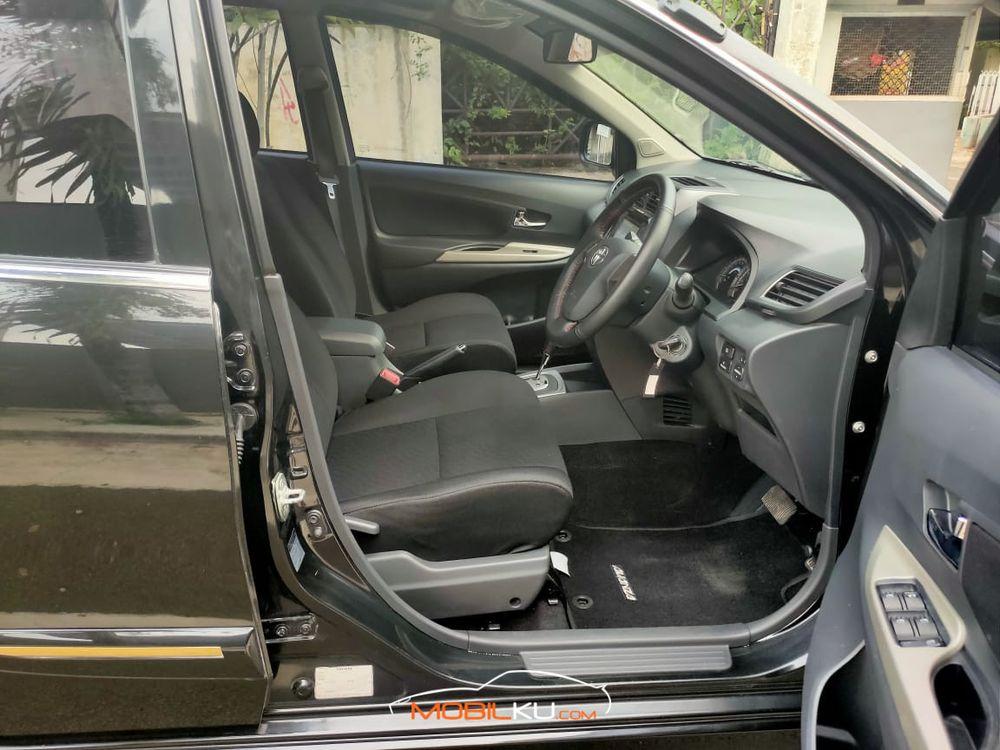 Mobil Toyota Avanza 2016