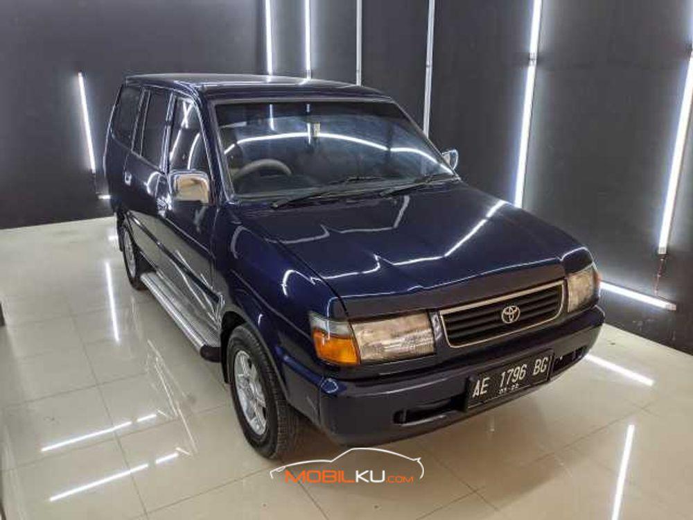 Mobil Toyota Kijang 1997
