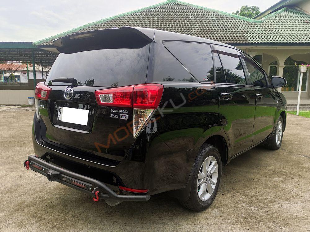 Mobil Toyota Kijang Innova 2016