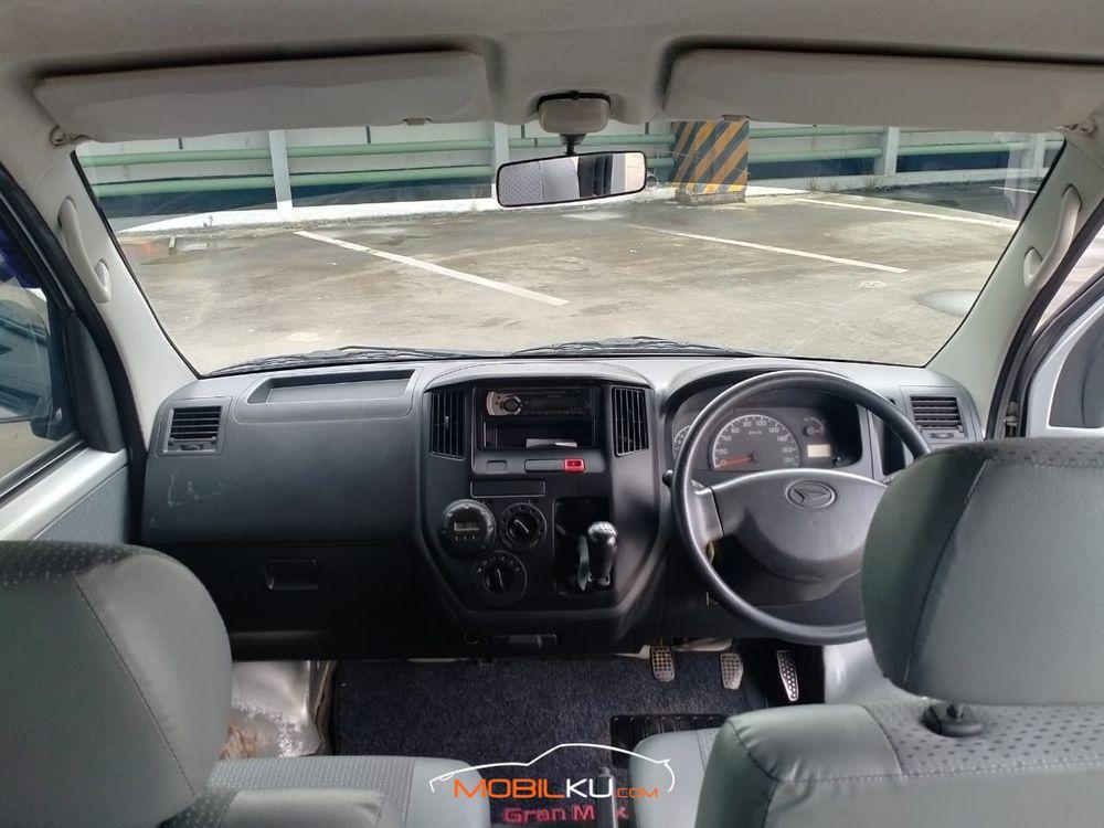 Mobil Daihatsu Gran Max 2014