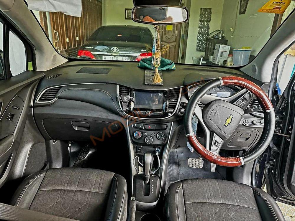 Mobil Chevrolet Trax 2017