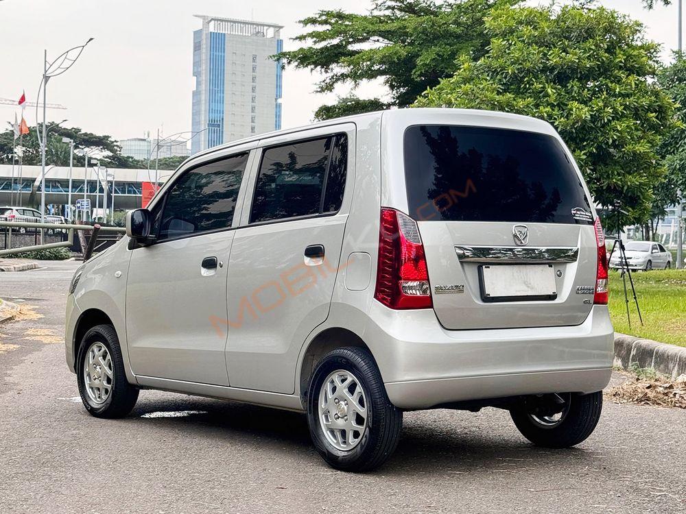 Mobil Suzuki Karimun Wagon R 2017