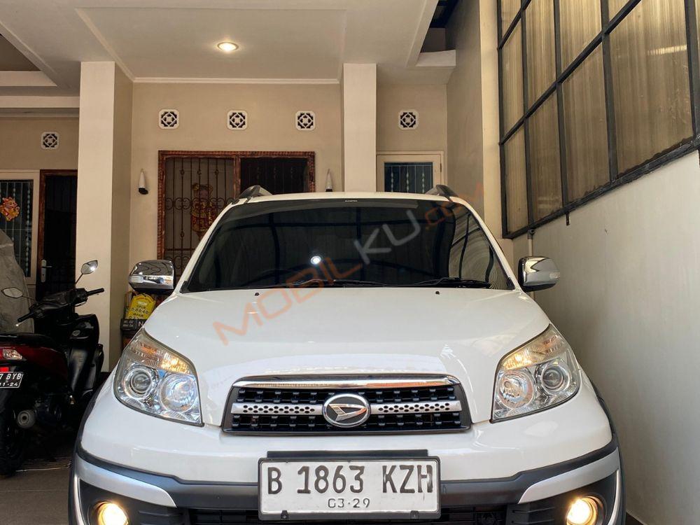 Mobil Daihatsu Terios 2014