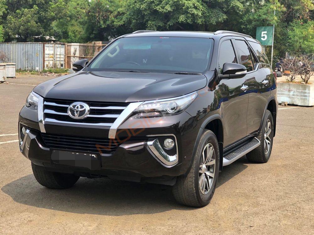Mobil Toyota Fortuner 2016
