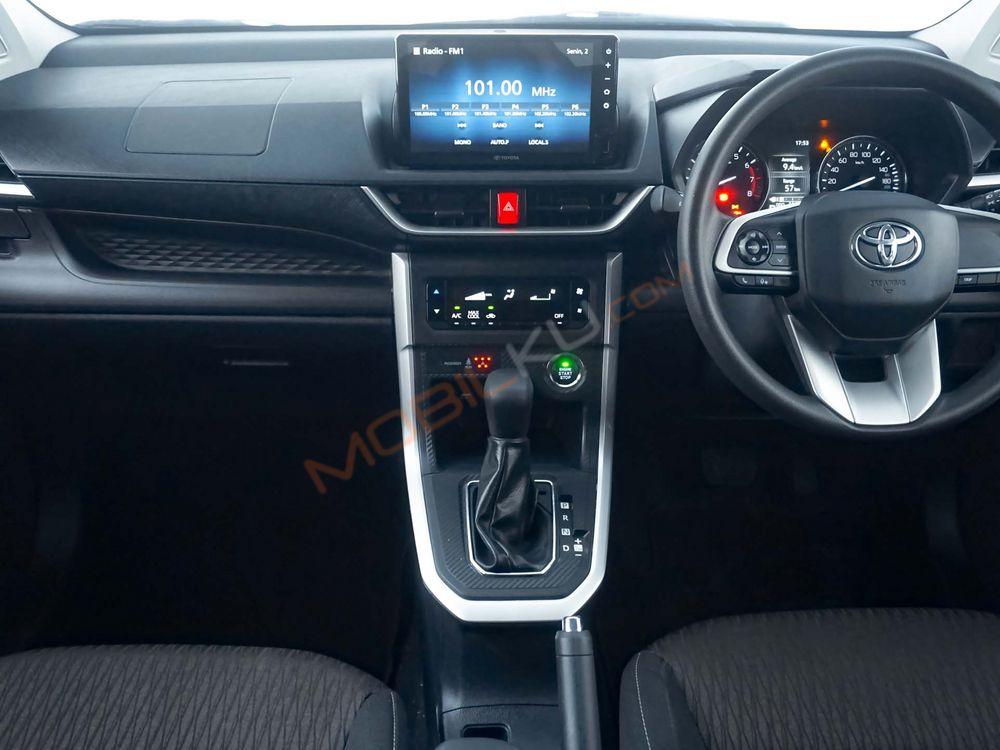 Mobil Toyota Avanza 2022