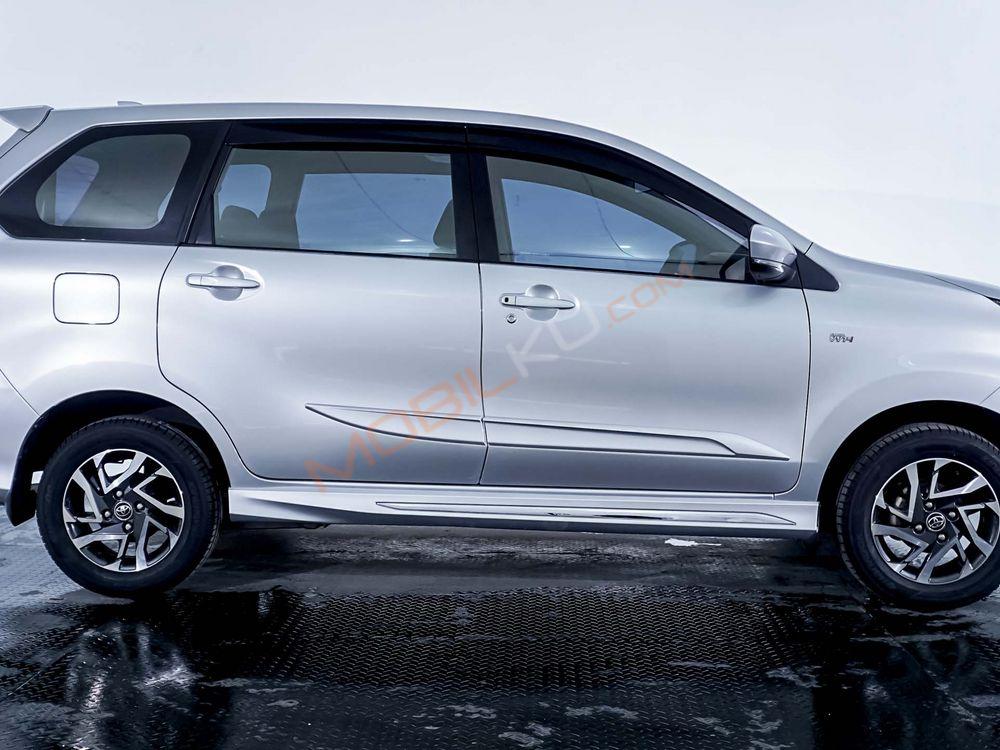 Mobil Toyota Avanza 2020