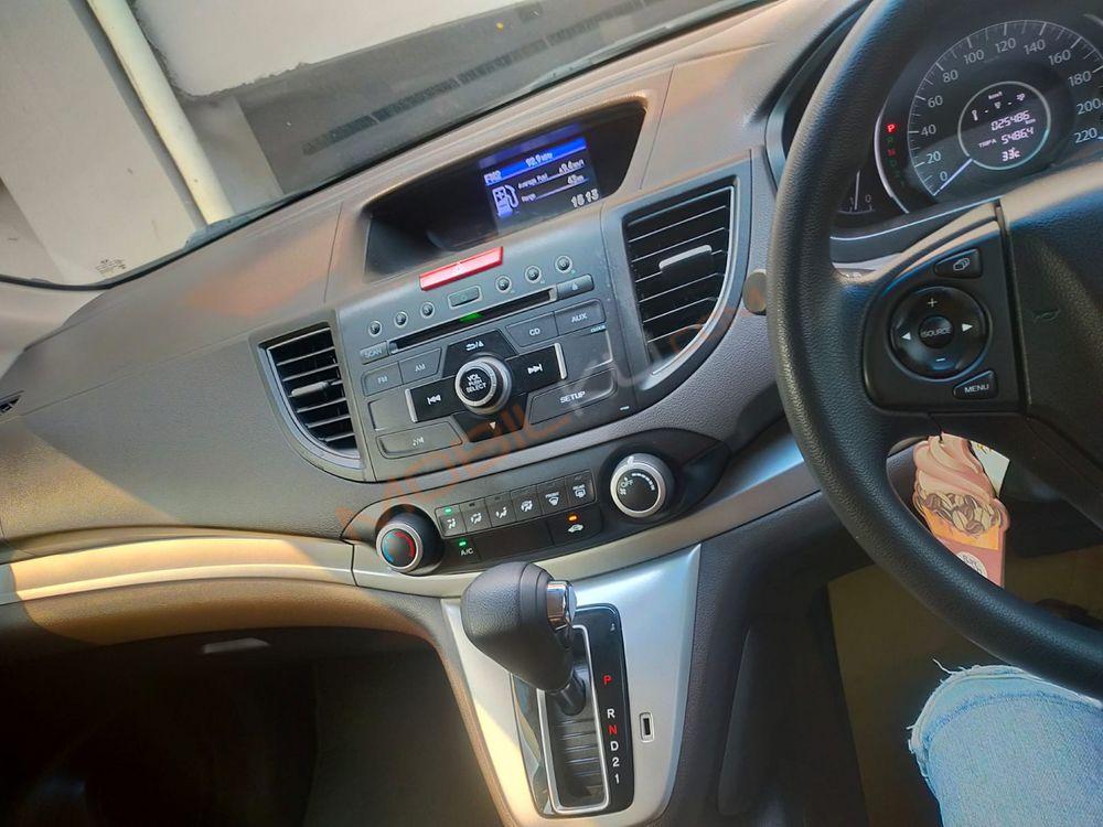 Mobil Honda CR-V 2014