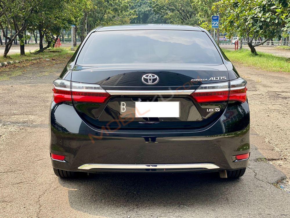 Mobil Toyota Corolla 2018