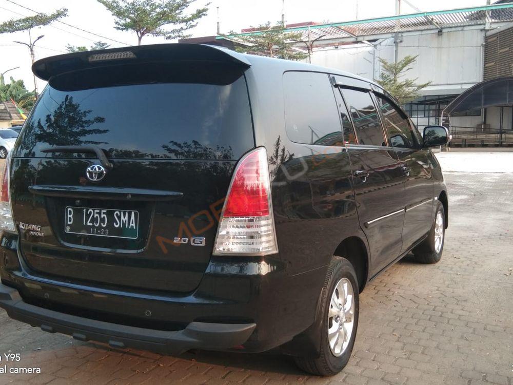 Mobil Toyota Kijang Innova 2008