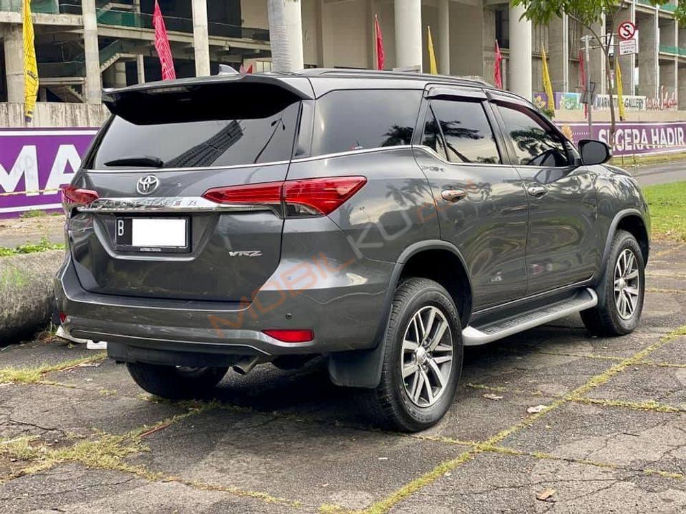 Mobil Toyota Fortuner 2017